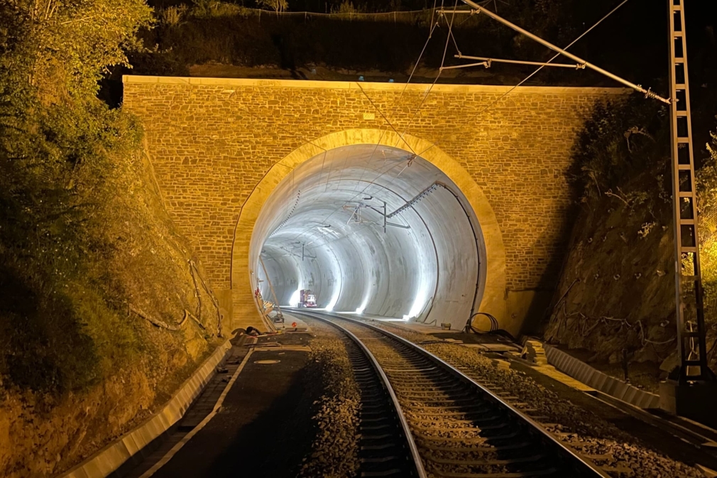Horchheimer-Tunnel_Einfahrt-Tunnel-nacht