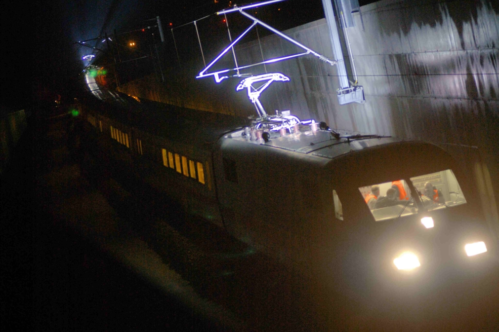 070113ICE_von Vorne_imTellenfeldnacht.jpgDSC_00874475klein