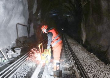 Nachhaltige-Technik-Akkubetrieb-im-Tunnel-und-Gleisbau Nachhaltige-Technik-Akkubetrieb-im-Tunnel-und-Gleisbau