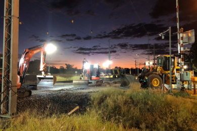 Gleis Baustelle Bagger Nacht