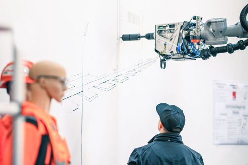 250918_Herbstfest-BT-Halle,-Ausstellerstand-Robotik,-Boris-Cergic-(Dornbirn)-11